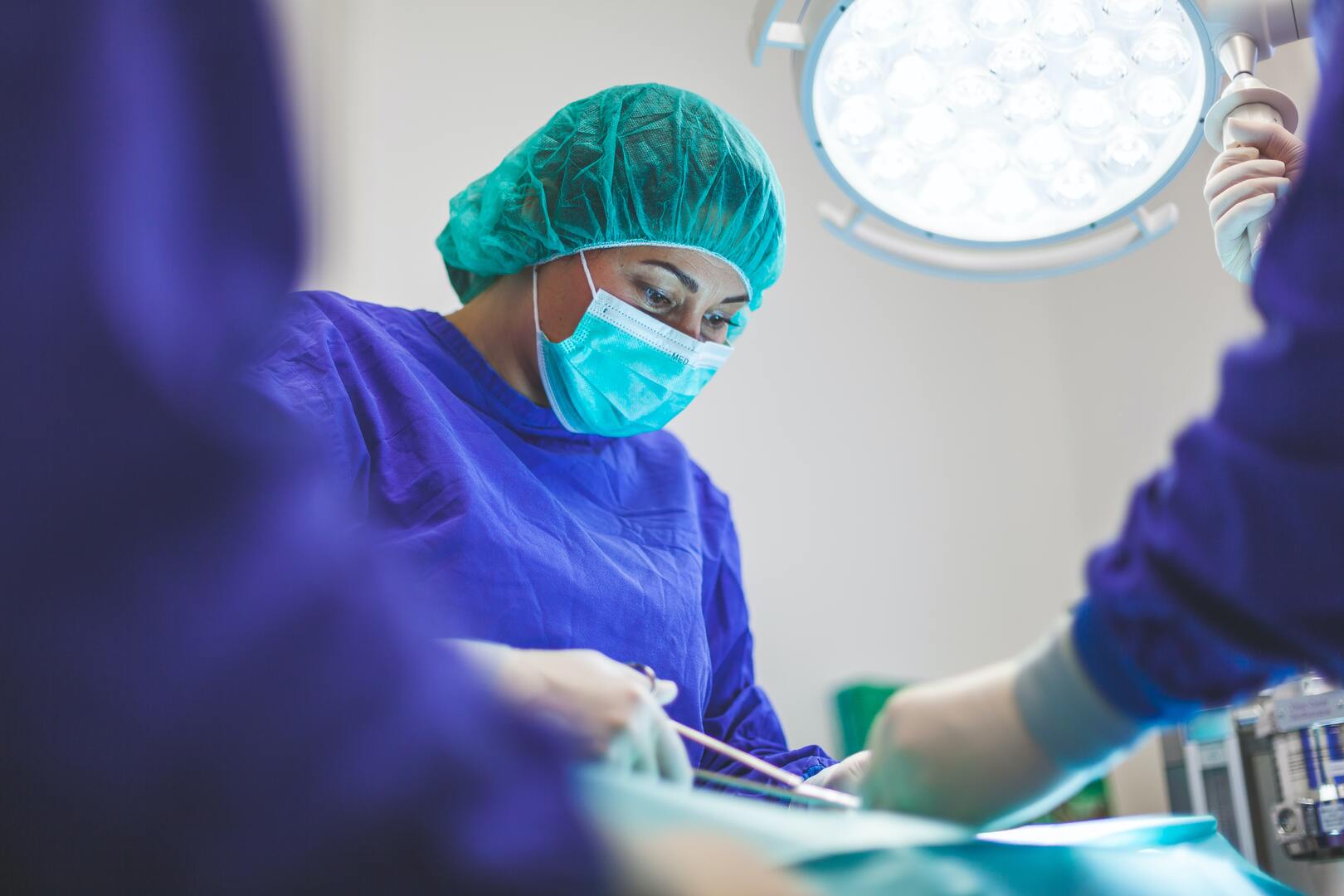 Picture of a surgeon during a procedure